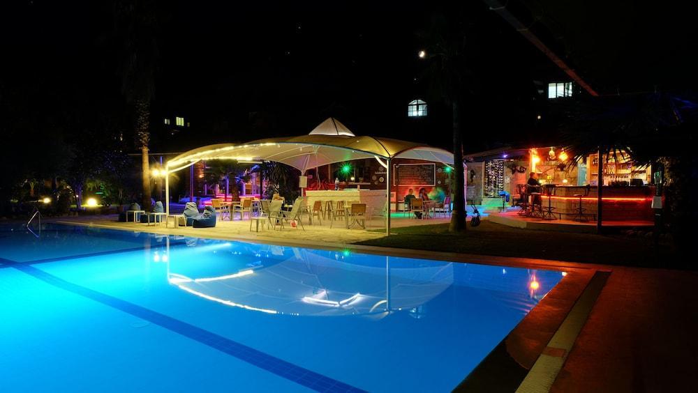 Erendiz Garden Hotel Кемер Экстерьер фото